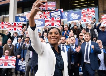 Kemi Badenoch has a fearlessness and knowledge of her own mind that are enjoyable to watch, says Boris Johnson – especially in comparison with our stammering Prime Minister