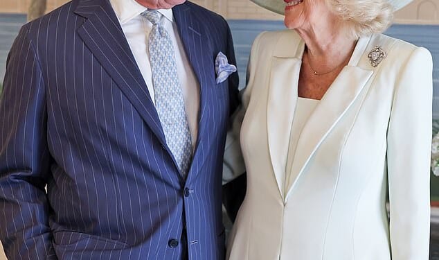 The King and Queen posted a farewell message at the close of their State Visit to the US, sharing an image of them together at Blair House, where they stayed during the trip