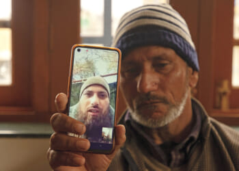Fighting for a better life: connecting global stories