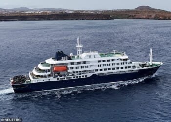 More than 20 British passengers and crew aboard the MV Hondius hit by hantavirus could fly back to the UK this weekend after plans have been made to dock the vessel in Tenerife