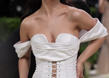 Snow White star Rachel Zegler was brutally mocked over her strange facial expressions at the 2026 Met Gala on Monday