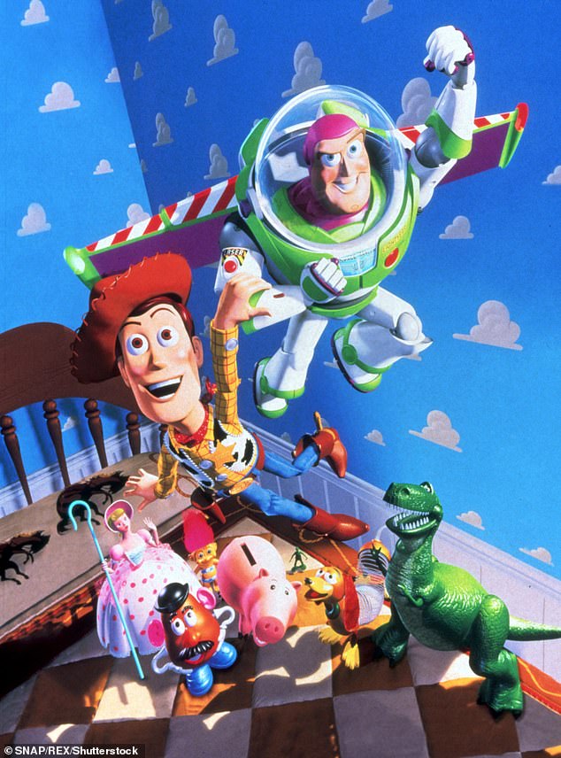 The background consisted of a blue sky as well as white puffy clouds, which some pointed out had similarities to the wallpaper inside Andy's bedroom in Toy Story