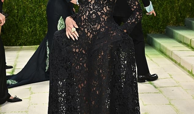 Zoe Kravitz took the 2026 Met Gala by storm, however opted to go without her new engagement ring from Harry Styles